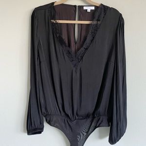 NEVER WORN lace trim bodysuit